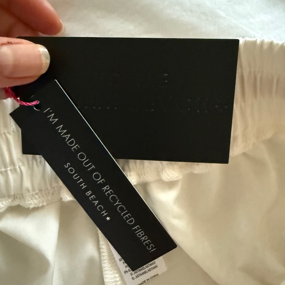 Beach shorts - Picture 4 of 5